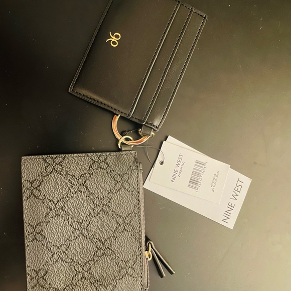 Nine West Black Key & Card Holder with Gold Details - Picture 4 of 5
